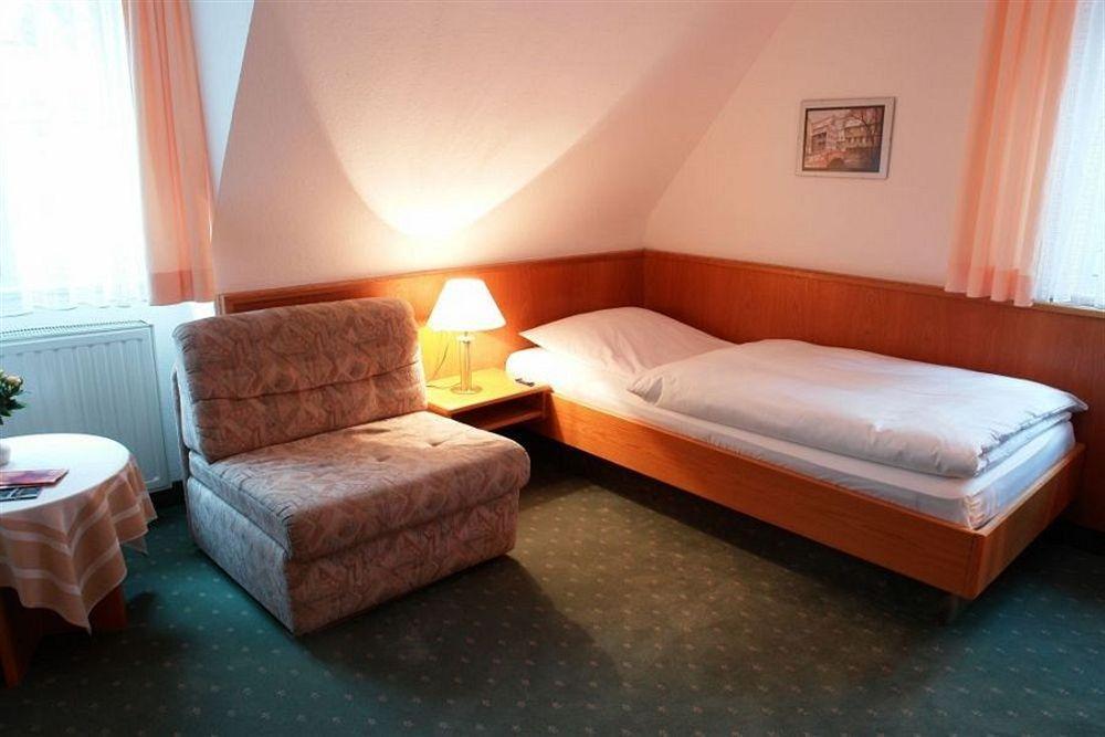 Hotel Garni Lehrertal Ulm Extérieur photo
